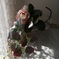 【限定1個】～あなたに毎日咲く花を～アンティークローズのマジカルウォーターアレンジメント 3枚目の画像