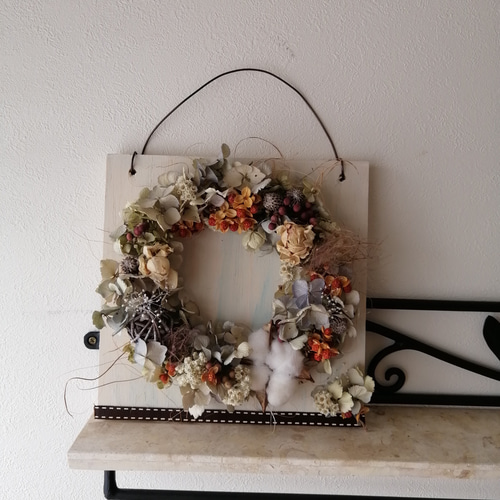 秋の実たくさん♡アンティークなドライフラワーリース 壁飾り ドライ