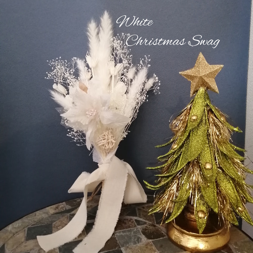 ポインセチアのホワイトクリスマススワッグ ドライフラワースワッグ  