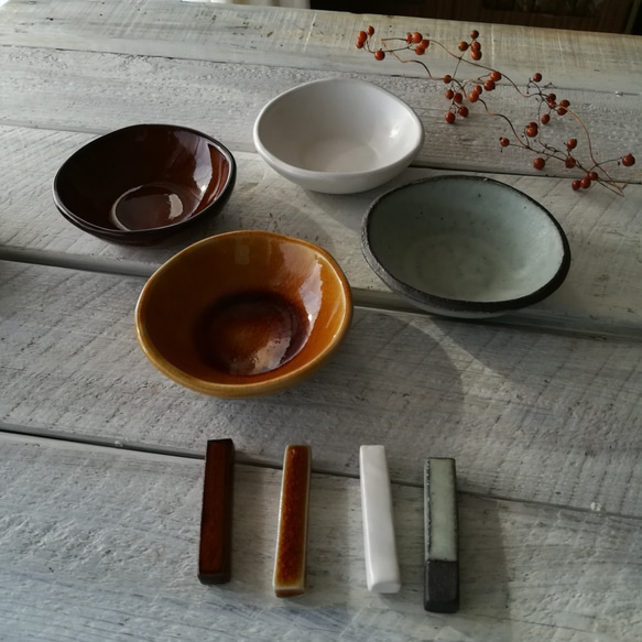 再販〈新春福袋2022〉シンプルな豆皿４枚と箸置き4個 13枚目の画像