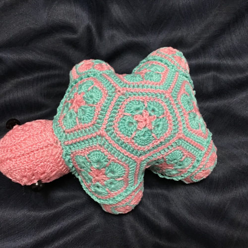 アフリカンフラワー☆カメさん①☆モチーフつなぎ あみぐるみ プリシラ