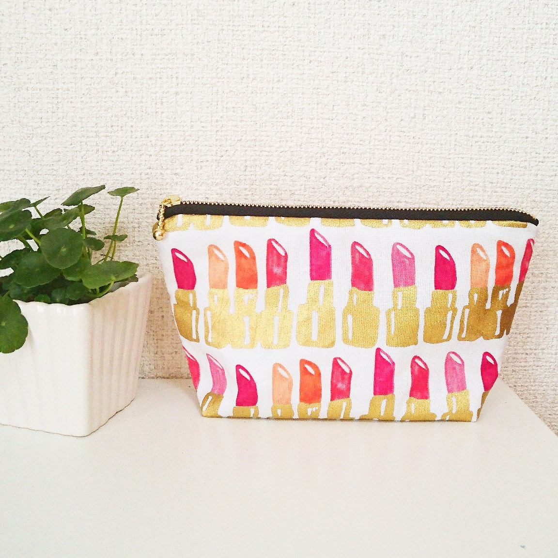 免税店限定 ポーチとリップ３本セット 免税店限定 ポーチとリップ３本セット