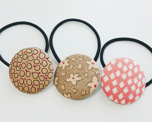 親子くるみボタン　ヘアゴム　3個セット　木の実　親子コーデ　姉妹コーデ　オレンジ 親子くるみボタン ヘアゴム 3個セット 木の実 親子コーデ 姉妹コーデ