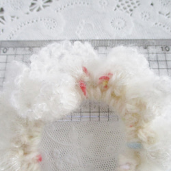 シュシュ ★ 雪の結晶 モヘア 毛糸 手編み 大人 ヘアアクセサリー 3枚目の画像