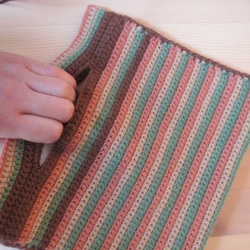 ★ かばん ニットバッグ 手編み 毛糸 ストライプ 茶系 冬のお散歩 ★ 1枚目の画像