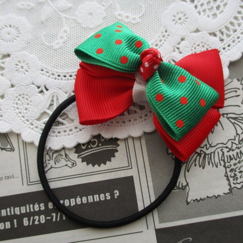 ☆ クリスマス りぼん ヘアゴム 赤 緑 水玉 トリプルリボン キッズ