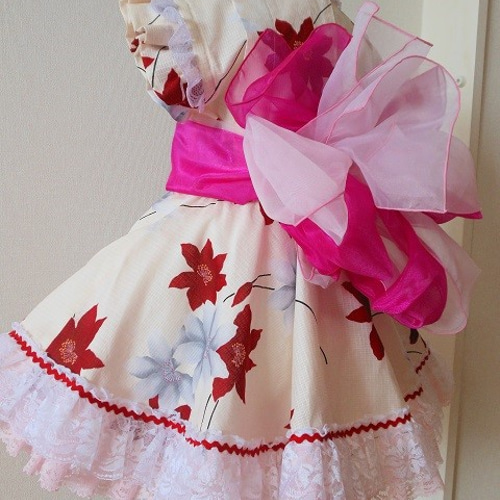 ☆浴衣☆ノースリーブタイプ 赤白クレマチスの花 アイボリー 100 浴衣