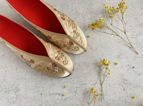 チャイナシューズ / 刺繍靴 / 茶色 スリッポン 小花園 通販 8869644