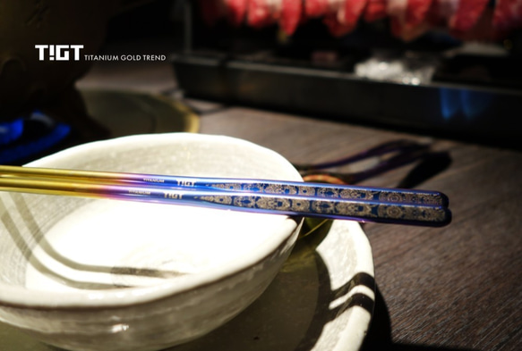 TIGT - 鈦天箸 <醫療用實心鈦金屬一體成型筷子> 藍金全色階漸層一雙裝 Titanium Chopsticks 第4張的照片