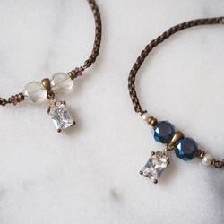長方形四爪鋯石 切面玻璃珠 ( 霧白 / 深藍 ) 輕珠寶 黃銅手鍊  B15 第2張的照片
