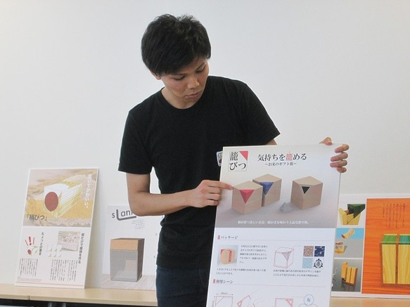 コーヒー通の方へのプレゼントにいかがですか？　桐CUBEコーヒーキャニスター　200g ベンガラ 7枚目の画像