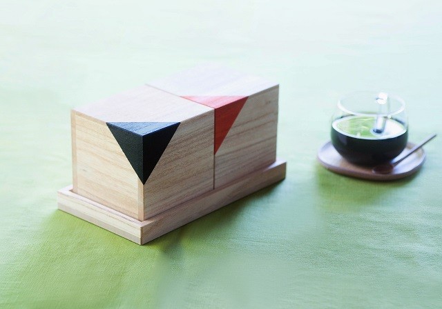 コーヒー通の方へのプレゼントにいかがですか？　桐CUBEコーヒーキャニスター　２個セット（クロ・オレンジ）