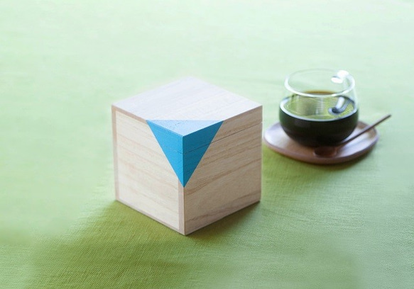 將其作為禮物送給咖啡鑑賞家怎麼樣？ Kiri CUBE 咖啡罐 3 件組（粉紅色、綠色、藍色） 第4張的照片