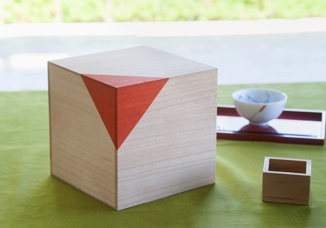 お米の保管、お困りではありませんか？　　桐CUBE　米びつ 　お米２kg　オレンジ
