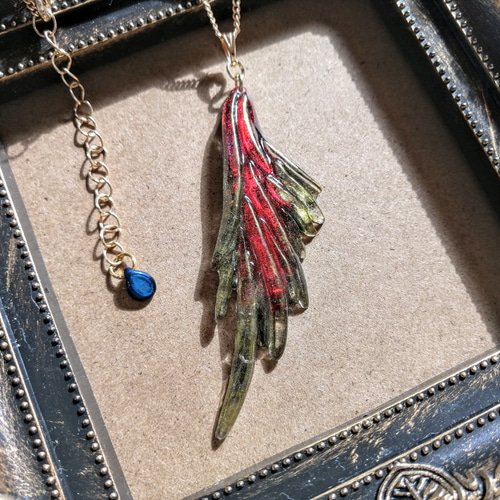 〜fairy様〜新作　天然石　にくきゅう　レジンネックレス　【飛龍】 ウッドレジンネックレスファイヤーペンダントバースデーギフト