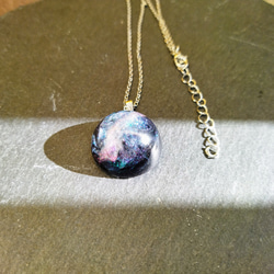 宇宙ネックレス / 22mm / レジン / メンズ / ギフト 7枚目の画像