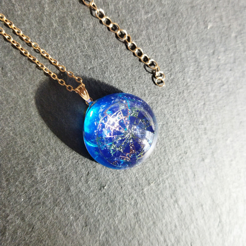 魔法陣ネックレス / 23mm / レジン / ファンタジー ネックレス