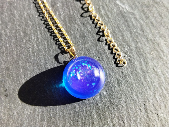 宇宙ネックレス / 20mm / レジン / メンズ / ギフト 1枚目の画像