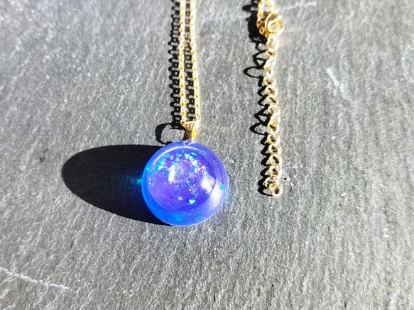 宇宙ネックレス / 20mm / レジン / メンズ / ギフト 5枚目の画像