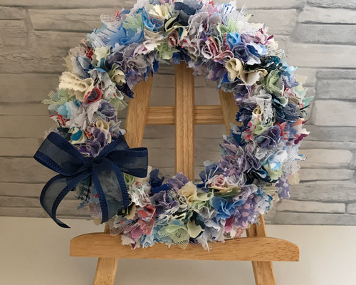 布リース 直径24cm ブルー系 リース Tsukaeru Life 通販 8593688