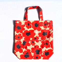 お買い物袋　エコバッグ　撥水生地　北欧風　赤花柄　中 2枚目の画像