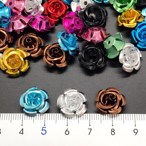 (No.35c) パール調ビーズ入り ミニミニ カラフル 小花 訳アリ フラワービーズ 9.5mm 小花 ビーズ 樹脂製 ランダムMIX