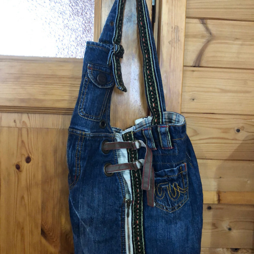 デニムリメイクショルダーバック（オーバーオール） ショルダーバッグ