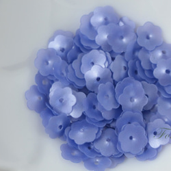 スパンコール 8mm 約300枚(約5g) ネモフィラ 花カップ マット 青紫 (SFC08MBPHYNM) 1枚目の画像