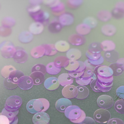 スパンコール 5mm 約580枚(約4g) 丸 トップホール オーロラ 紫 (SCC05APPHWTH) 3枚目の画像