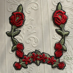 オーガンジー刺繍モチーフ 1枚 花 赤 (MFLB13RDHW01) 4枚目の画像