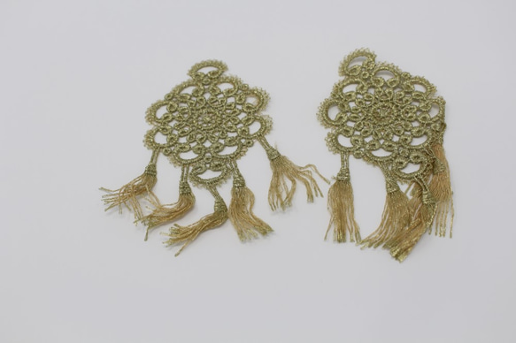 ケミカルレースモチーフ 2枚 繍球 金糸 (MBLA01GLBA00) 4枚目の画像