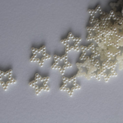 デコパーツ　パール風　ポコポコ星　オフ白キナリ　100個のセット　（803） 4枚目の画像