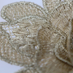 ケミカルレースモチーフ 1枚 立体花 金糸  (MFLA01GLJW3D) 4枚目の画像
