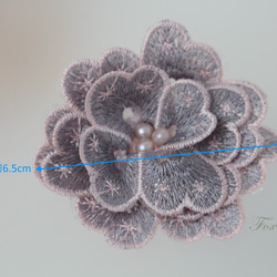 オーガンジー刺繍モチーフ 1枚 立体花 ピンク紫 パールビーズ装飾 (MFL651PPJW3D) 2枚目の画像