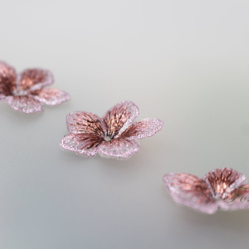 フラワーモチーフ 3枚 ラメ刺繍レース 5枚花びら 立体 薄ピンク