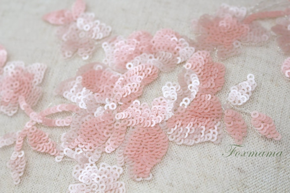 チュールスパンコール刺繍モチーフ 1枚 花 フラワー ピンク (MFLB12PKJJSP) 3枚目の画像