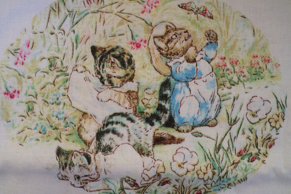 【激レア】ピーターラビットThree Little Kittons 三匹の子猫　布絵本生地 2枚目の画像