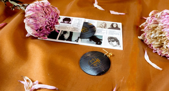 迷你黑膠專輯耳環｜The Velvet Underground & Nico 款 第7張的照片