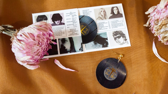 迷你黑膠專輯耳環｜The Velvet Underground & Nico 款 第9張的照片