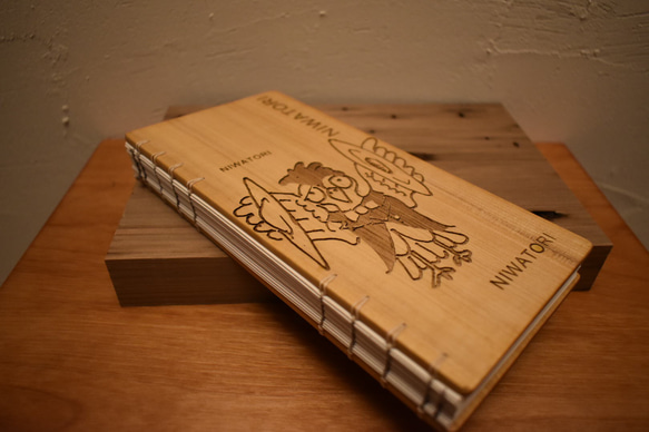 手製本、糸かがりの木の表紙のノート 5枚目の画像