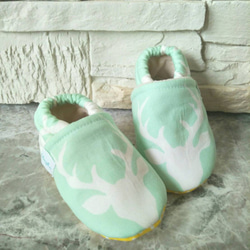 寶寶彌月禮物-手工鞋-綠色小鹿 第1張的照片