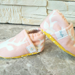 赤ちゃんの満月の贈り物 - 手作りの靴 - ピンクの鹿 3枚目の画像