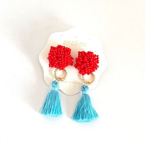 【再販】ラズベリー刺繍2wayタッセル耳飾り［マットライトレッド］ビーズ刺繍　ピアス／イヤリング　つぶつぶ 1枚目の画像