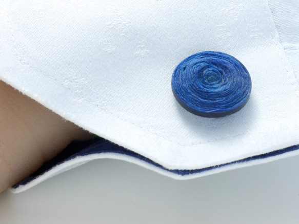 ブルーの立体渦巻きカフスボタン Modern 135 4枚目の画像