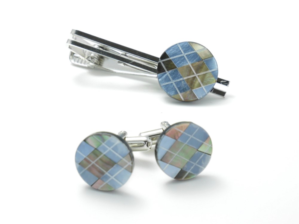 【セット作品】エレガントなアーガイル模様のカフスボタン・タイピンセット 001