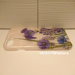 紫の花(コーンフラワーブルーを添えて)／ スマホケース(和紙＋‪α‬) 2枚目の画像