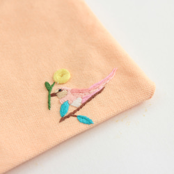 〈10㎝ファスナー〉ピンク鳥刺繍ポーチ 2枚目の画像