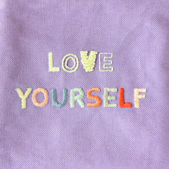 定制 &lt;10 厘米拉鍊&gt; LOVE YOURSELF 刺繡小袋 第2張的照片