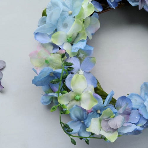 梅雨の季節に！しとやか紫陽花リース アートフラワー