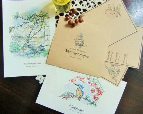 ポストカードとクラシカルなメッセージペーパーのセット ポストカード